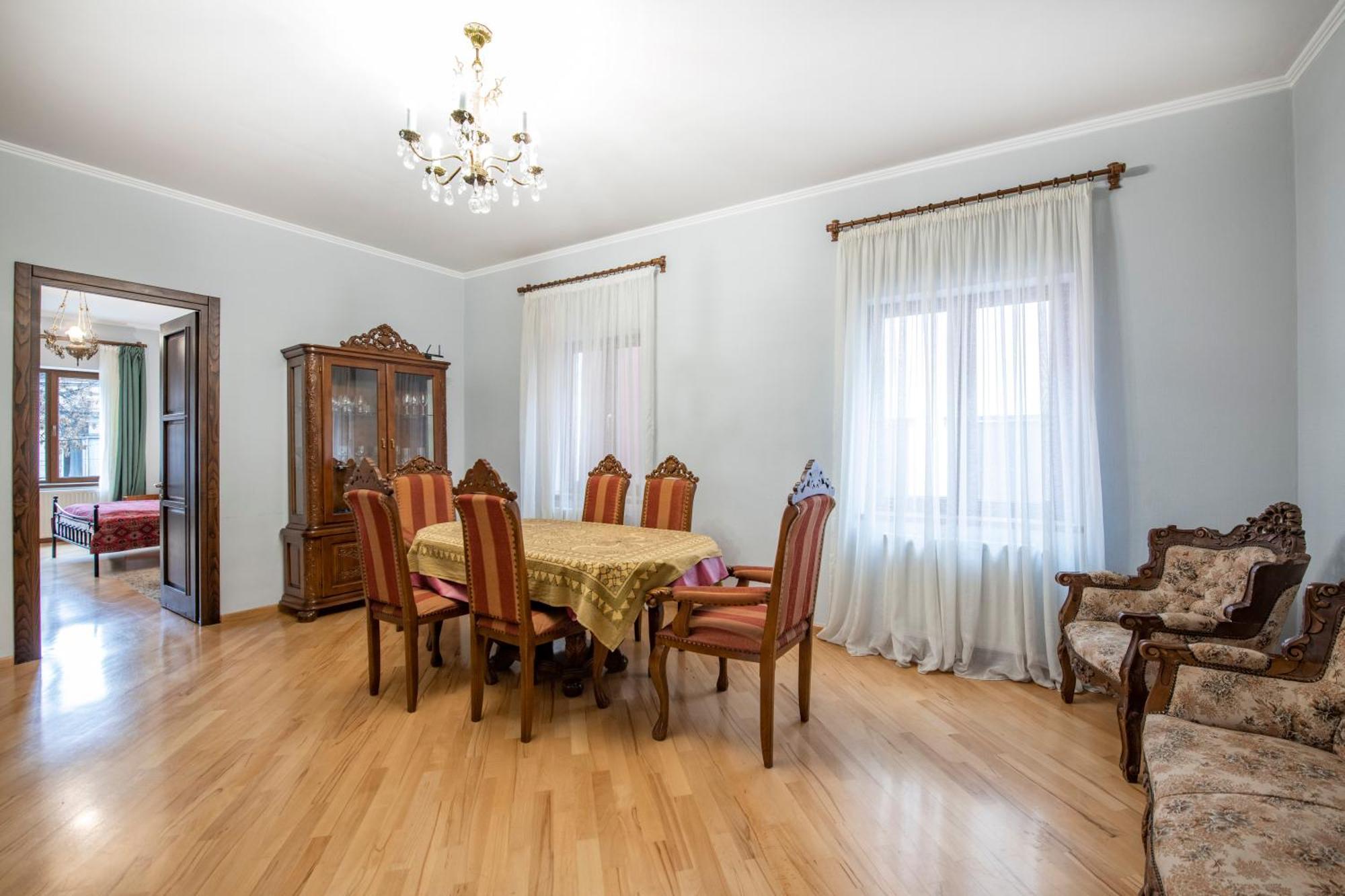 Your Home, Old Tbilisi Luaran gambar