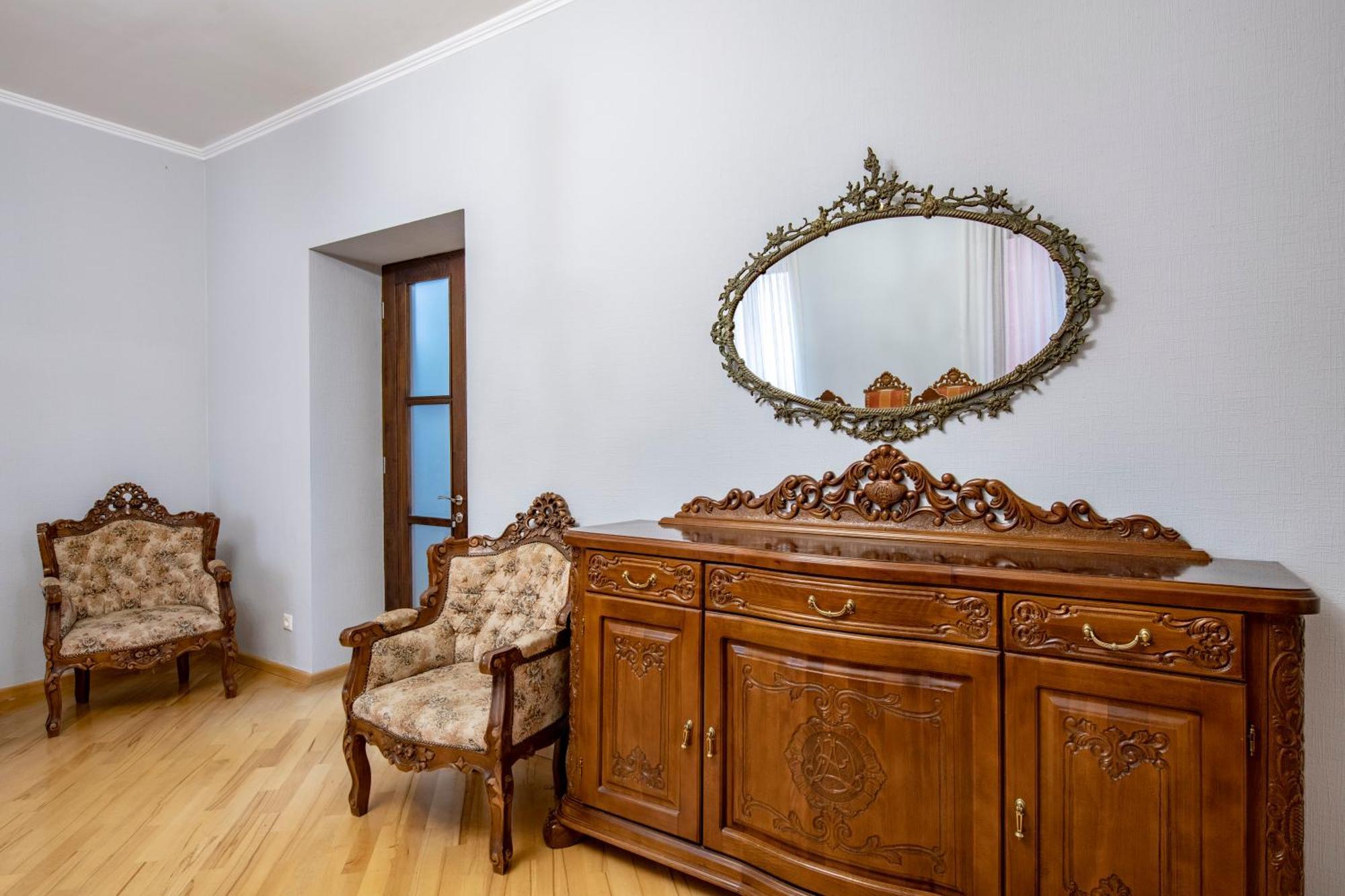 Your Home, Old Tbilisi Luaran gambar