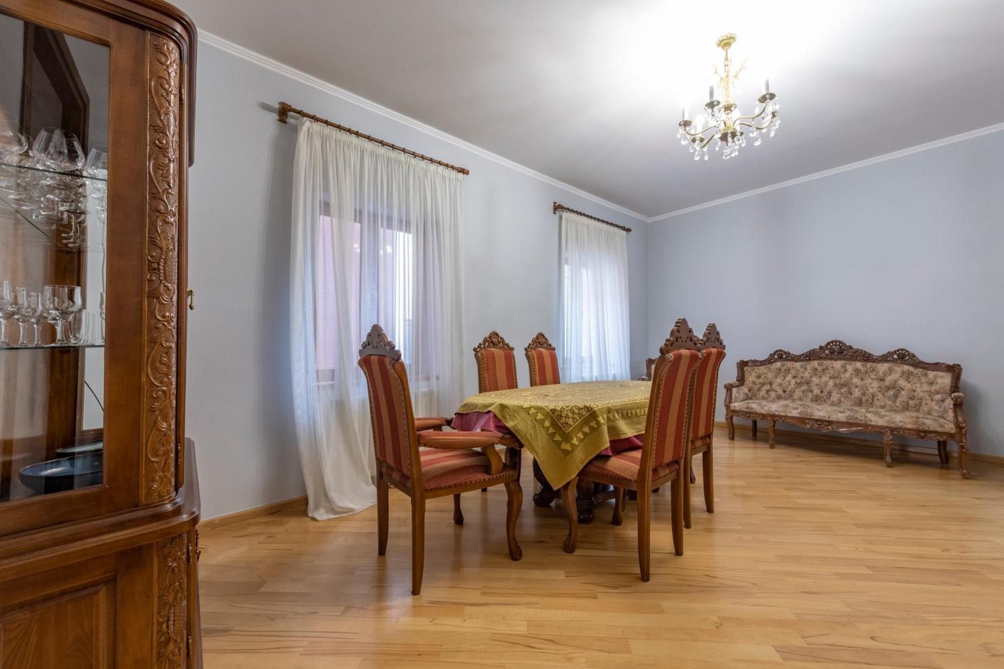 Your Home, Old Tbilisi Luaran gambar